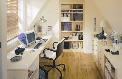 41 идея для домашнего офиса на чердаке