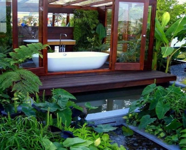 Ванна в<br />
 тропическом саду
